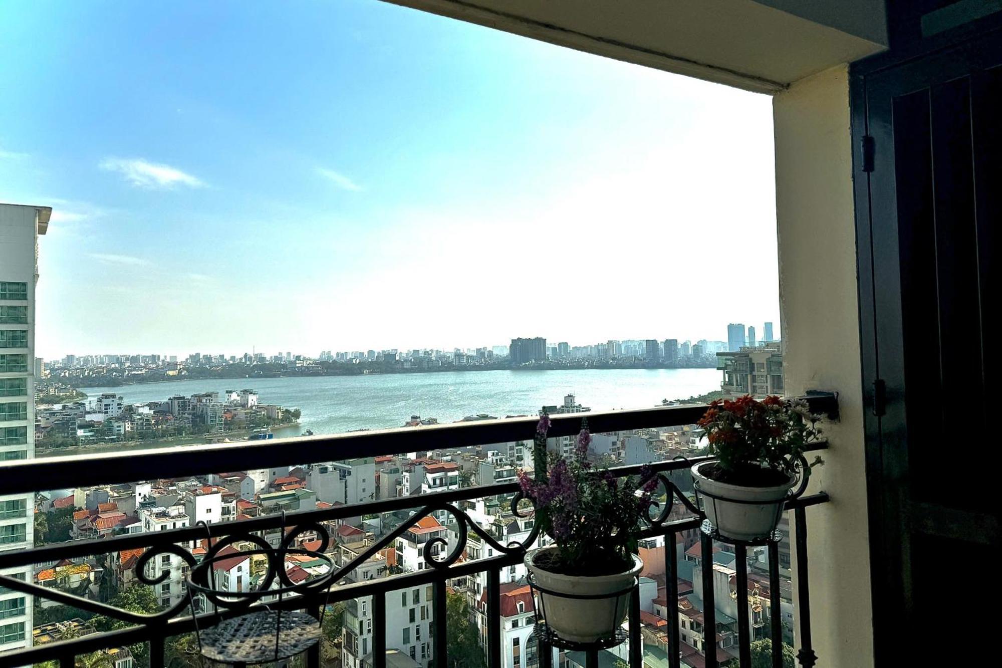 D'Leroi Soleil - Westlake Suite & Apartment Ханой Экстерьер фото